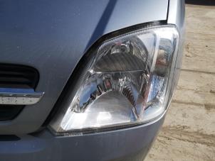 Używane Reflektor lewy Opel Meriva 1.7 CDTI 16V Cena na żądanie oferowane przez Bongers Auto-Onderdelen Zeeland