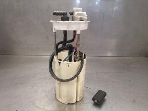 Used Electric fuel pump Fiat Ducato (243/244/245) 2.3 JTD 16V 15 Price on request offered by Bongers Auto-Onderdelen Zeeland