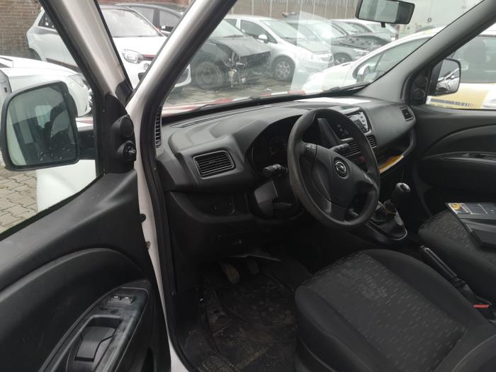 Airbag Set+Modul van een Opel Combo 1.3 CDTI 16V ecoFlex 2014