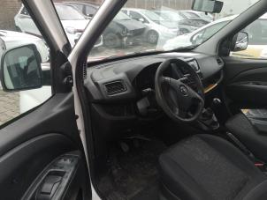 Gebrauchte Airbag Set + Modul Opel Combo 1.3 CDTI 16V ecoFlex Preis auf Anfrage angeboten von Bongers Auto-Onderdelen Zeeland