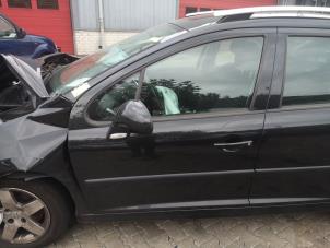 Used Door 4-door, front left Peugeot 207 SW (WE/WU) 1.4 16V Vti Price on request offered by Bongers Auto-Onderdelen Zeeland