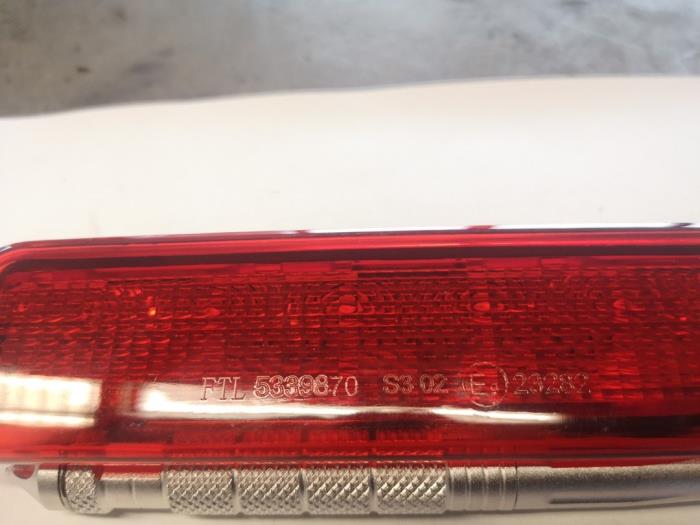 Third brake light Volkswagen Caddy III 2K0945087A