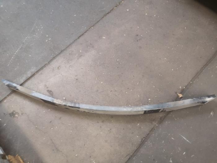 Front leaf spring from a Volkswagen Crafter 2.0 TDI 2011