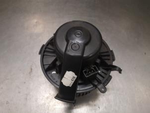 Usados Motor de ventilador de calefactor Volkswagen Crafter 2.0 TDI Precio de solicitud ofrecido por Bongers Auto-Onderdelen Zeeland