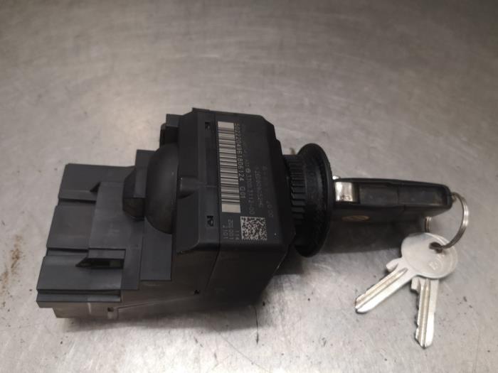 Volkswagen Crafter Ignition locks + keys stock