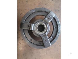 Used Crankshaft pulley Opel Zafira (M75) 2.2 16V Direct Ecotec Price on request offered by Bongers Auto-Onderdelen Zeeland