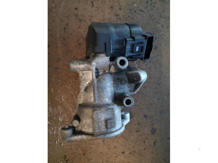 EGR valve from a Ford S-Max (GBW) 2.0 TDCi 16V 130 2006