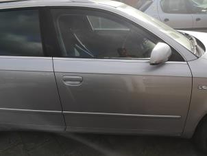 Used Front door 4-door, right Audi A4 Avant (B7) 2.0 TDI 16V Price on request offered by Bongers Auto-Onderdelen Zeeland