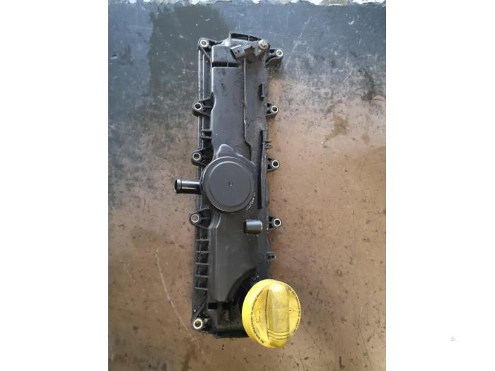 Gebrauchte Ventildeckel Renault Clio Preis auf Anfrage angeboten von Bongers Auto-Onderdelen Zeeland
