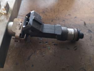 Used Injector (petrol injection) Opel Corsa D 1.0 Price on request offered by Bongers Auto-Onderdelen Zeeland