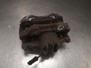 Used Front brake calliper, right Peugeot 207 Price on request offered by Bongers Auto-Onderdelen Zeeland