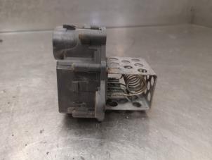 Used Cooling fin relay Peugeot 307 Break (3E) 1.6 HDi 90 16V Price on request offered by Bongers Auto-Onderdelen Zeeland