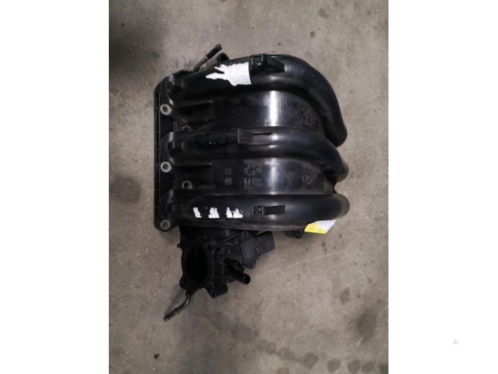 Używane Kolektor dolotowy Skoda Fabia II (5J) 1.2i Cena na żądanie oferowane przez Bongers Auto-Onderdelen Zeeland
