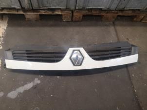 Used Grille Renault Master Price on request offered by Bongers Auto-Onderdelen Zeeland