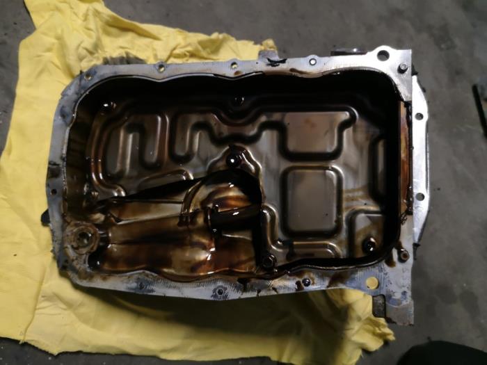 Gebrauchte Ölwanne Daihatsu Terios Preis auf Anfrage angeboten von Bongers Auto-Onderdelen Zeeland