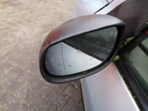 Used Wing mirror, left Peugeot 206 (2A/C/H/J/S) 1.4 XR,XS,XT,Gentry Price on request offered by Bongers Auto-Onderdelen Zeeland
