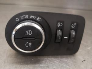 Used Light switch Opel Corsa E 1.3 CDTi 16V ecoFLEX Price on request offered by Bongers Auto-Onderdelen Zeeland