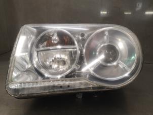 Used Headlight, left Chrysler 300 C 3.5 V6 24V Price on request offered by Bongers Auto-Onderdelen Zeeland