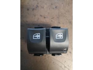 Used Electric window switch Renault Clio IV (5R) Price on request offered by Bongers Auto-Onderdelen Zeeland