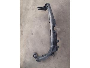 Used Headlight frame, right BMW 3-Serie Price on request offered by Bongers Auto-Onderdelen Zeeland