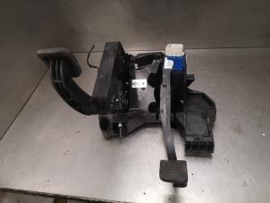 Used Clutch pedal Fiat Ducato (250) 2.3 D 150 Multijet Price on request offered by Bongers Auto-Onderdelen Zeeland