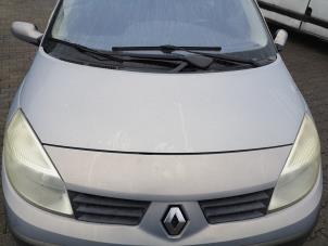 Gebrauchte Motorhaube Renault Scénic II (JM) 2.0 16V Preis auf Anfrage angeboten von Bongers Auto-Onderdelen Zeeland