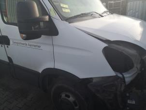 Used Front wing, right Iveco New Daily IV 40C15V, 40C15V/P Price on request offered by Bongers Auto-Onderdelen Zeeland