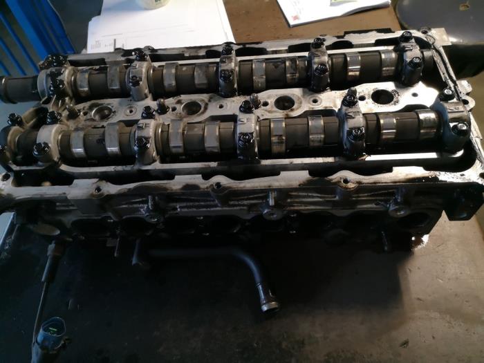 Cylinder head Kia Sorento 07J211119 D4CB