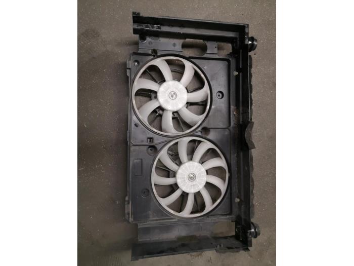Cooling fans from a Toyota Prius (ZVW3) 1.8 16V 2009