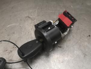 Used Ignition lock + key Renault Clio Price on request offered by Bongers Auto-Onderdelen Zeeland