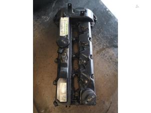 Used Rocker cover Mercedes C Estate (S204) 2.2 C-220 CDI 16V BlueEfficiency Price on request offered by Bongers Auto-Onderdelen Zeeland