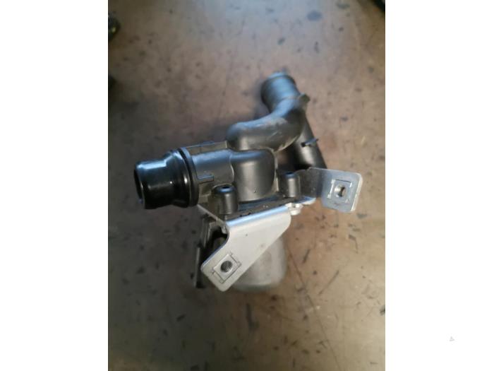 Begagnade Extra vattenpump Mercedes C Estate (S204) 2.2 C-220 CDI 16V BlueEfficiency Pris på förfrågan erbjuds av Bongers Auto-Onderdelen Zeeland