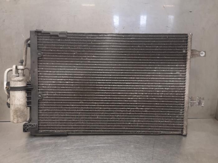 Usagé Radiateur clim Opel Tigra Twin Top 1.4 16V Prix sur demande proposé par Bongers Auto-Onderdelen Zeeland