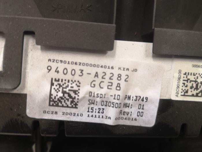 Cuentakilómetros de un Kia Cee'd Sportswagon (JDC5) 1.4 CRDi 16V 2013