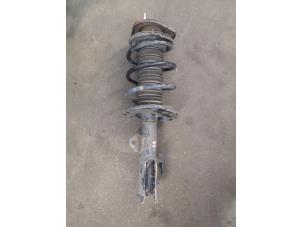 Used Front shock absorber rod, left Toyota Auris Touring Sports (E18) 1.8 16V Hybrid Price on request offered by Bongers Auto-Onderdelen Zeeland