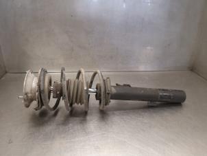 Used Front shock absorber rod, left BMW 3 serie Touring (E91) 320d 16V Corporate Lease Price on request offered by Bongers Auto-Onderdelen Zeeland