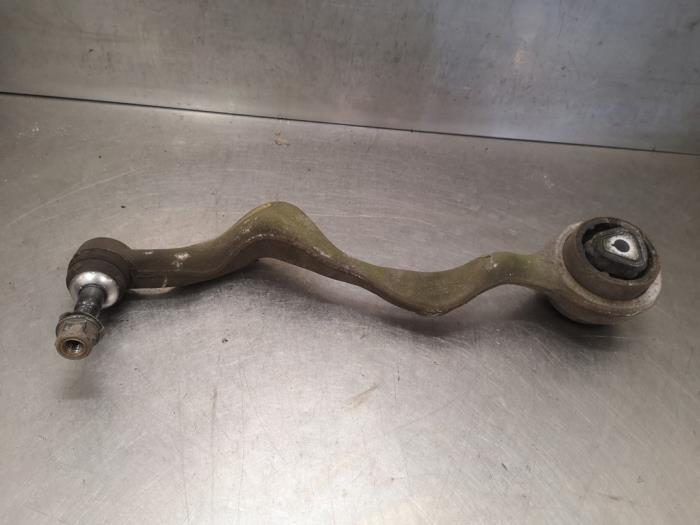 Front wishbone, right from a BMW 3 serie Touring (E91) 320d 16V Corporate Lease 2006