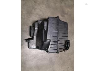 Used Air box Citroen C4 Picasso (UD/UE/UF) 2.0 HDiF 16V 135 Price on request offered by Bongers Auto-Onderdelen Zeeland