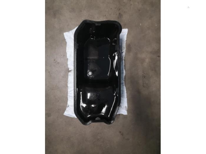 Gebrauchte Ölwanne Iveco New Daily IV 40C12V, 40C12V/P Preis auf Anfrage angeboten von Bongers Auto-Onderdelen Zeeland
