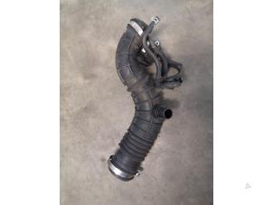 Used Air intake hose Renault Captur (2R) 0.9 Energy TCE 12V Price on request offered by Bongers Auto-Onderdelen Zeeland
