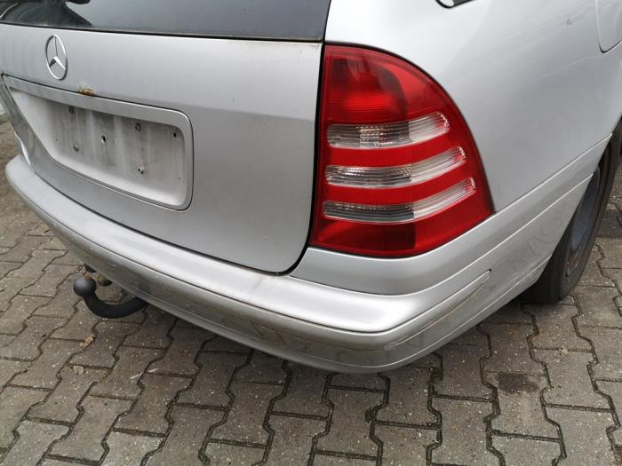 Zderzak tylny z Mercedes-Benz C Combi (S203) 2.2 C-200 CDI 16V 2002