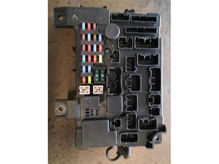 Fuse box Mitsubishi Outlander - 8637A881