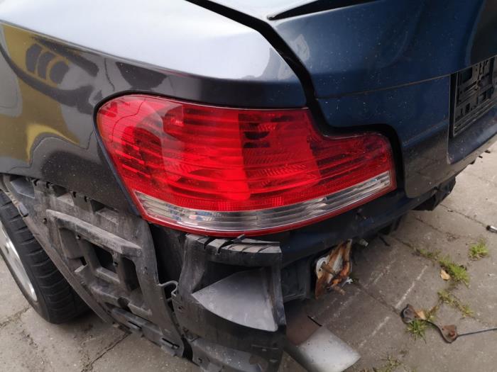 Taillight, left from a BMW 1 serie (E82) 120d 16V 2007