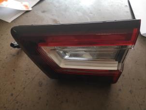 Used Taillight, right Renault Clio IV (5R) 0.9 Energy TCE 75 12V Price on request offered by Bongers Auto-Onderdelen Zeeland