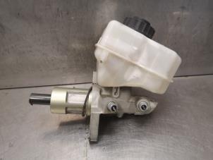 Used Master cylinder BMW 1 serie (E87/87N) 118d 16V Price on request offered by Bongers Auto-Onderdelen Zeeland