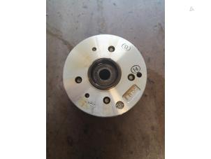 Used Camshaft sprocket Hyundai i30 Coupe (GDHB3) 1.4 16V Price on request offered by Bongers Auto-Onderdelen Zeeland