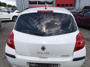 Used Tailgate Renault Clio III (BR/CR) 1.2 16V 65 Price on request offered by Bongers Auto-Onderdelen Zeeland