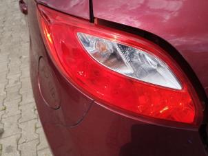Gebrauchte Rücklicht links Mazda 2 (DE) 1.3 16V MZR Preis auf Anfrage angeboten von Bongers Auto-Onderdelen Zeeland