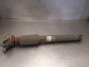 Used Rear shock absorber, right BMW 3 serie (F30) 318d 2.0 16V Price on request offered by Bongers Auto-Onderdelen Zeeland