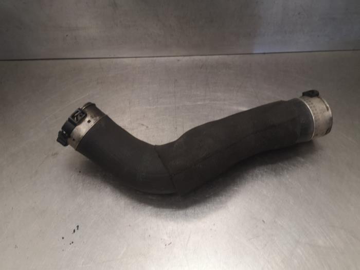 Gebrauchte Intercooler Schlauch Peugeot 206+ (2L/M) 1.4 XS Preis auf Anfrage angeboten von Bongers Auto-Onderdelen Zeeland